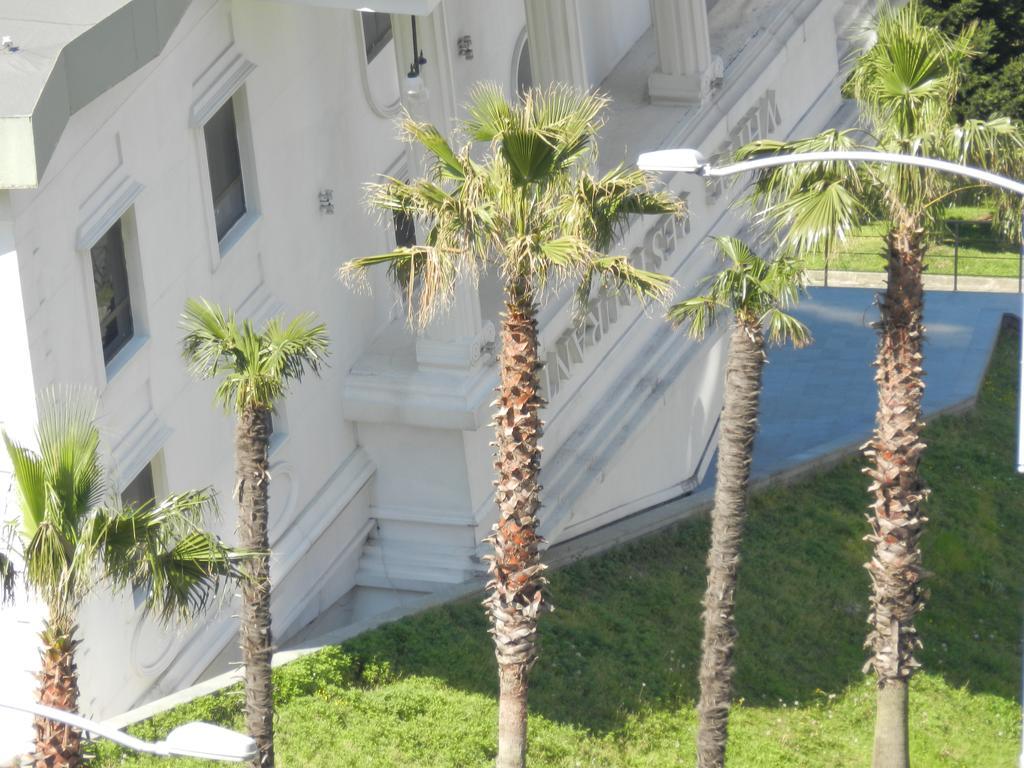 Apart Hotel Orbi Sea Towers Batumi Exteriör bild